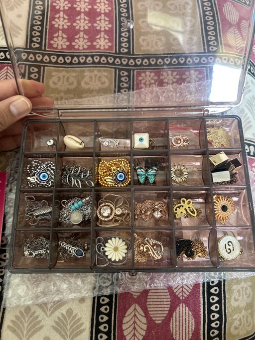 Elegant 2-Layer Acrylic Jewelry Organizer – Perfect for Earrings & Necklaces - JustHomely